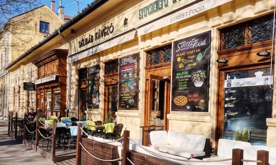 Délibáb Kávézó és Street Food
