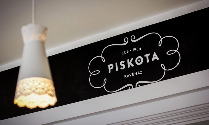 Piskóta Kávéház