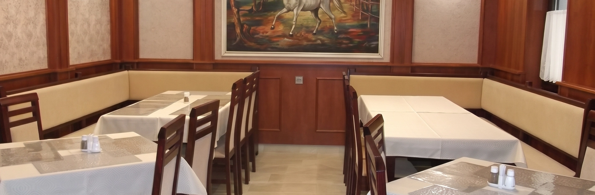 Étterem borítókép