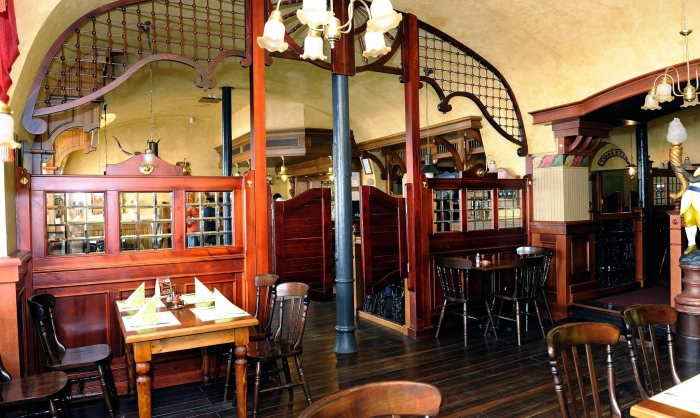 John's Pub & Restaurant